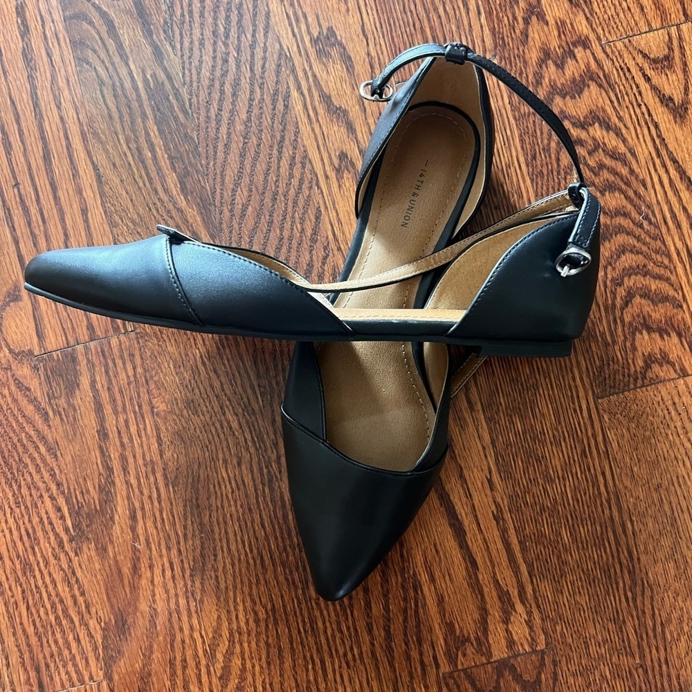 14th and Union Black Women's flat shoes with straps size 7.5 - Picture 2 of 6